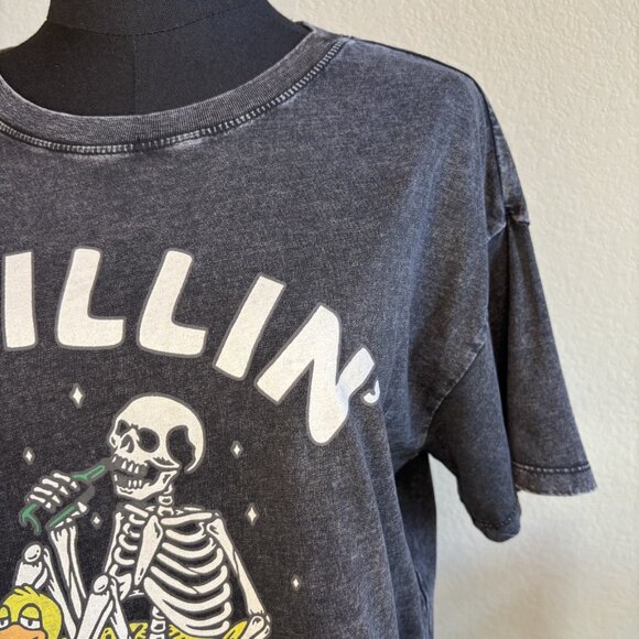 Urban Nation Cropped Skeleton Graphic Tee Shirt Size Medium - Picture 3 of 8